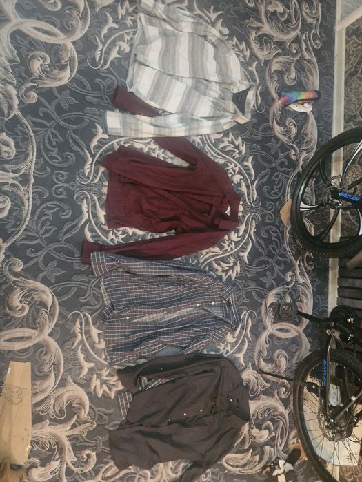 Продам много рубашек