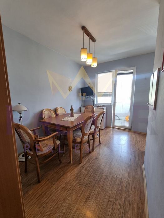 Дава се под наем Тристаен апартамент в Варна, Левски - 80 кв.м за 508.47 € - Снимка #2