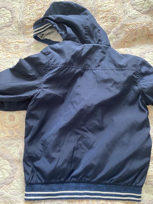 Продам ветровку на мальчика