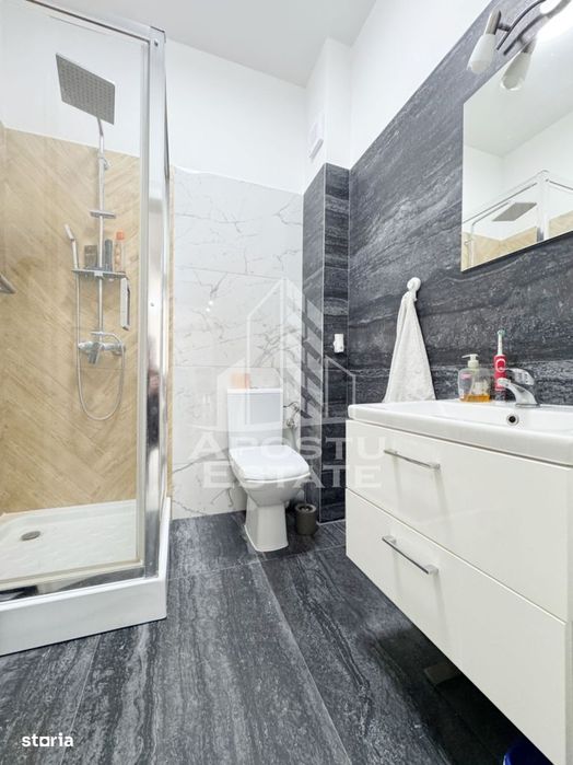Apartament 3 camere de vanzare, 68mp utili + 2 balcoane -Calea Urseni
