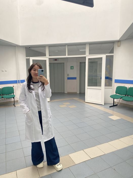 женский медицинский халат