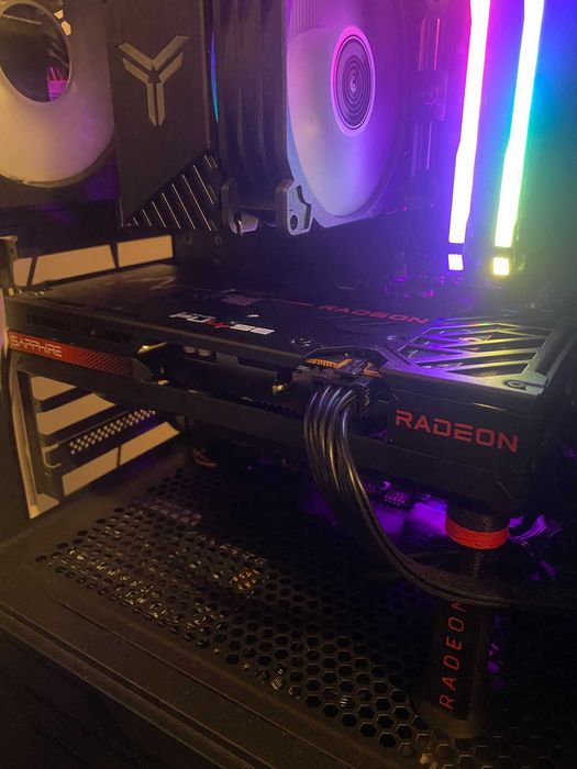 Placa video Sapphire Radeon RX 7600 Pulse 8 GB | GARANTIE EMAG