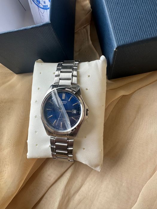 Продам часы недорого