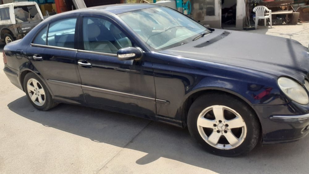 Mercedes E 220-2.2дизел /150к.с./2002г на части