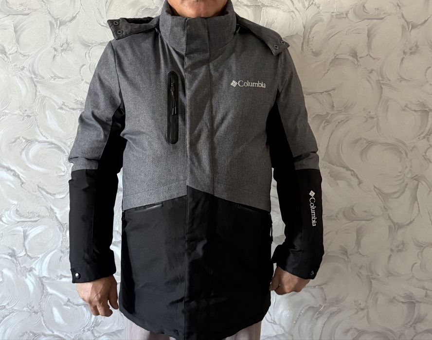 Продам мужскую фирменую куртку в отличном состоянии