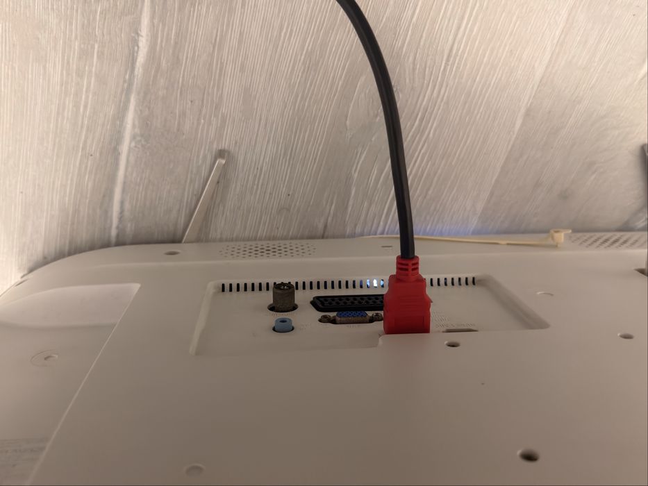 Телевизор Philips 16 инча