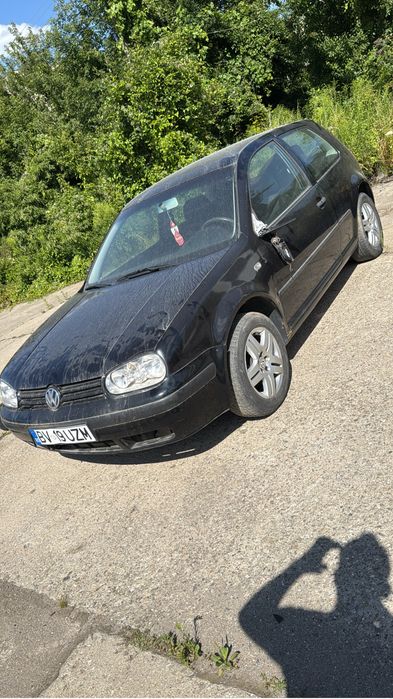 Dezmembrez Volkswagen golf 4 , motor 1.4 16v