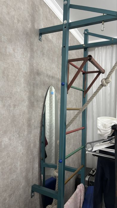 Шведская стенка турник