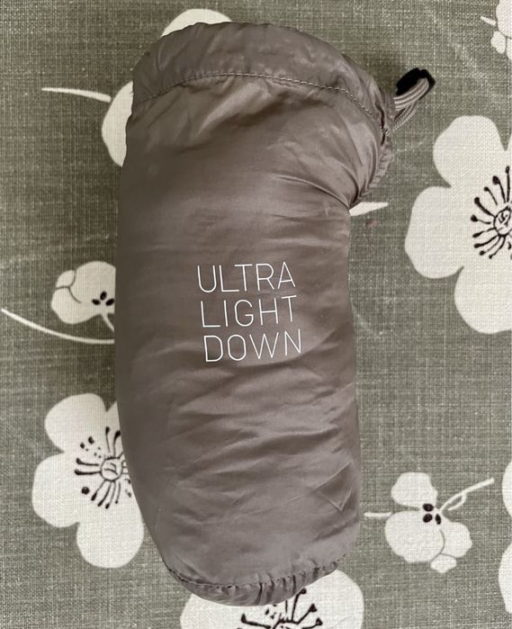 Продается новая жилетка Uniqlo
