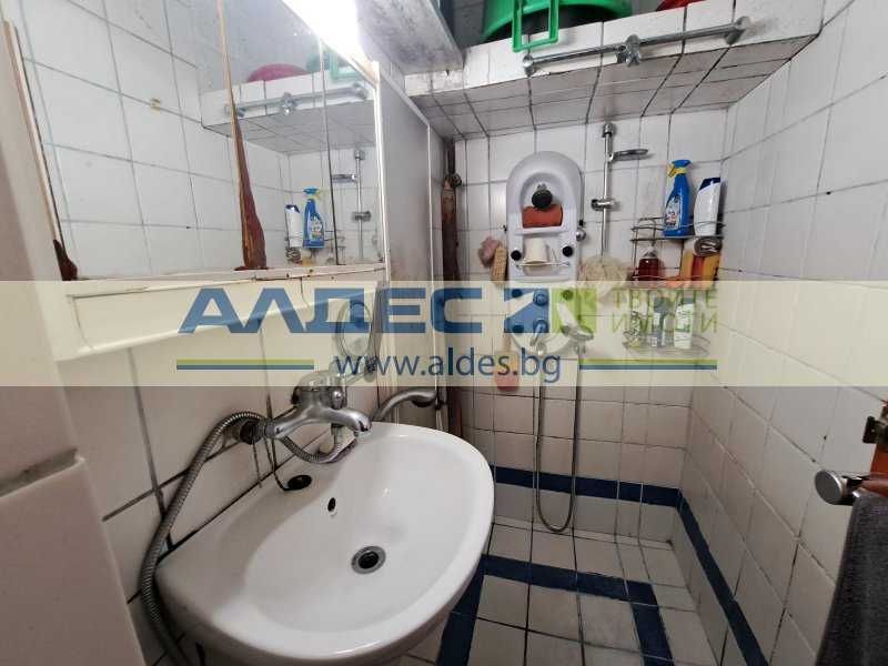 Продава се Двустаен апартамент в София, Център - 70 кв.м за 4143 €/кв.м - Снимка #9