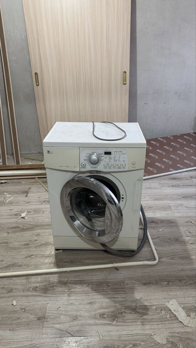 Продам стиральную машину б/у