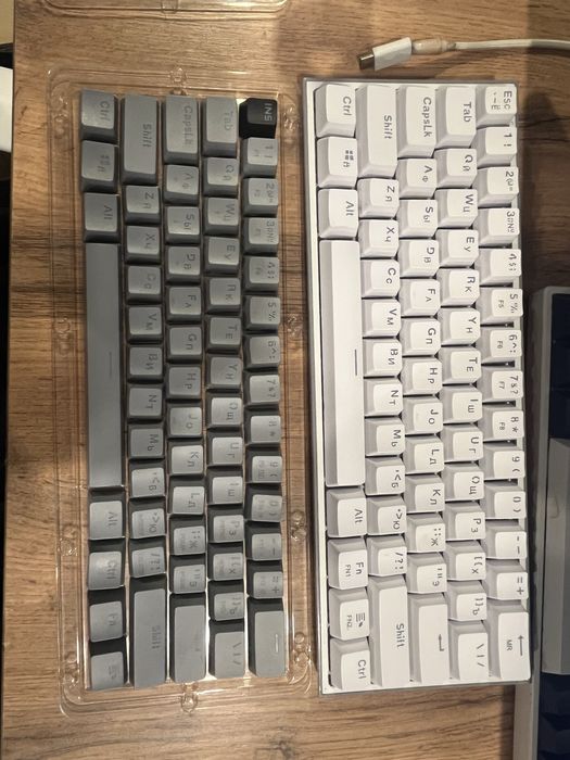 Продам клавиатуру