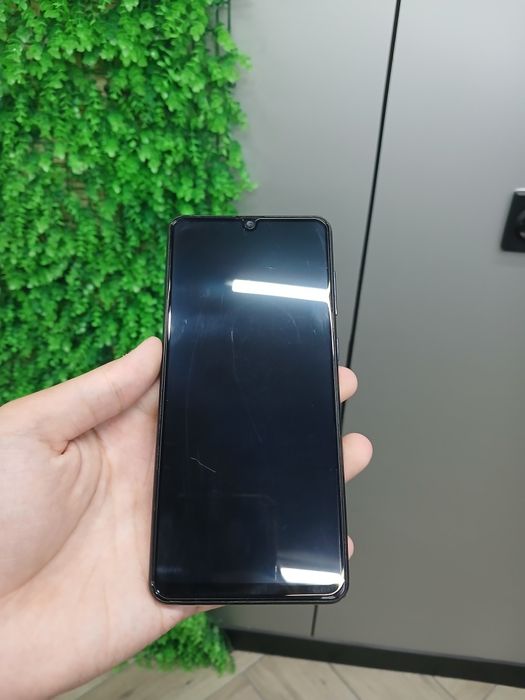 Продам Samsung A31 на 64 ГБ