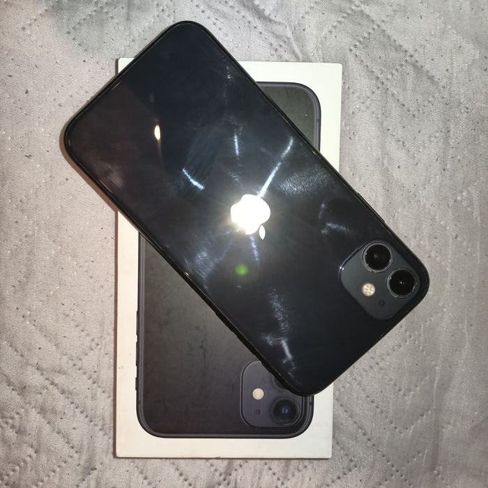 Продам айфон 11 в хорошем