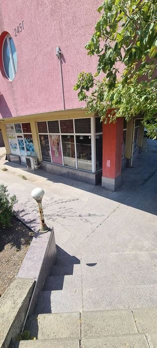 Дава се под наем Магазин в София, Младост 2 - 44 кв.м за 598.23 € - Снимка #2