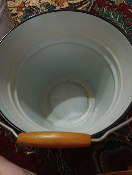 Ведро эмалированное советское