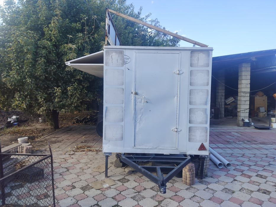 Продам торговый прицеп