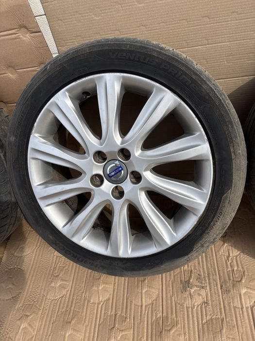 Jante aliaj Volvo V40 R17 Borbet