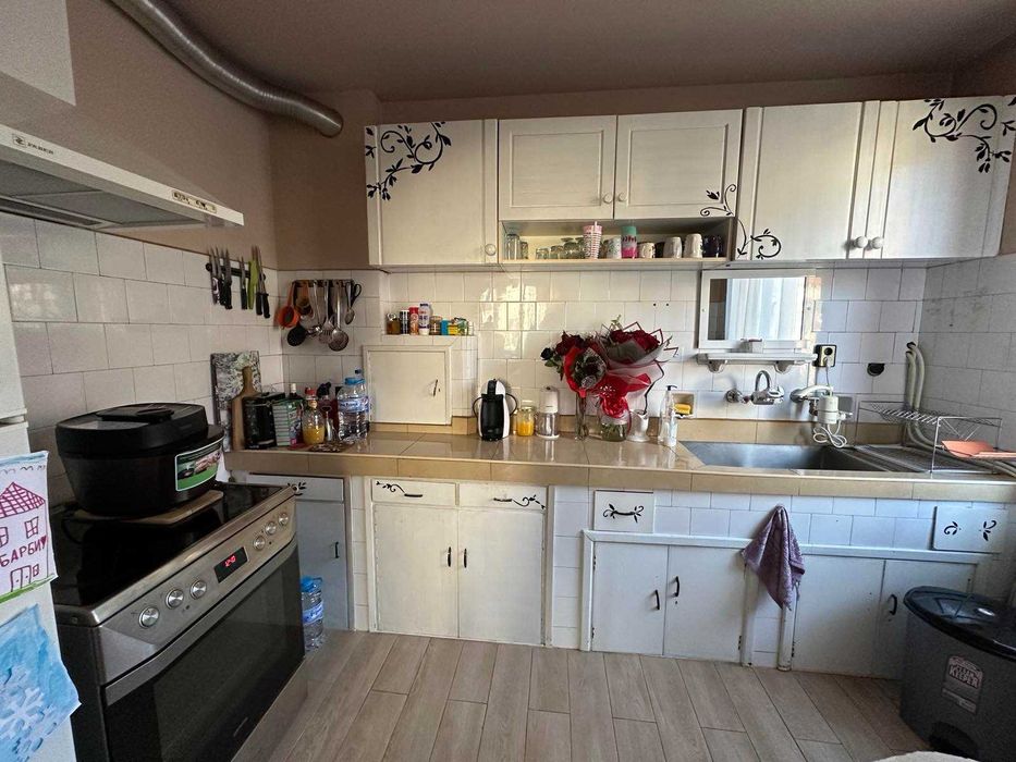 Продава се Етаж от къща в Велико Търново, Център - 200 кв.м за 1315 €/кв.м - Снимка #2