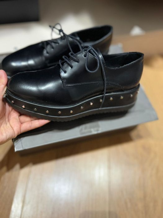 Осений ботинка сатылады