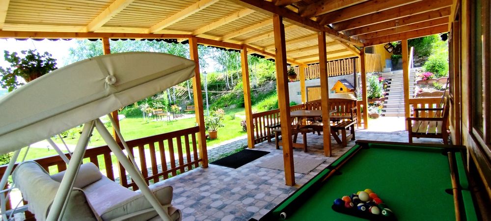 Cabana de inchiriat cu ciubar/jacuzzi la munte!