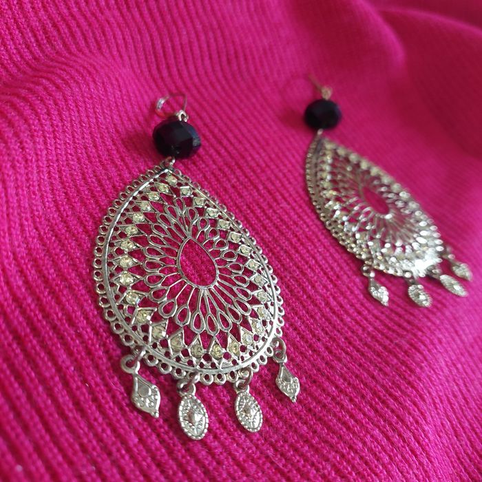 Продам новые серьги