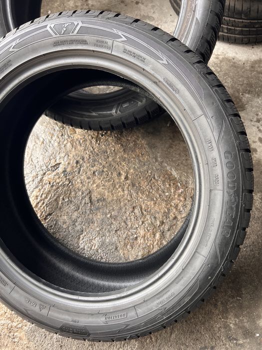 4 anvelope iarna 235/50/20 , GoodYear , 7.4-7.8 mm