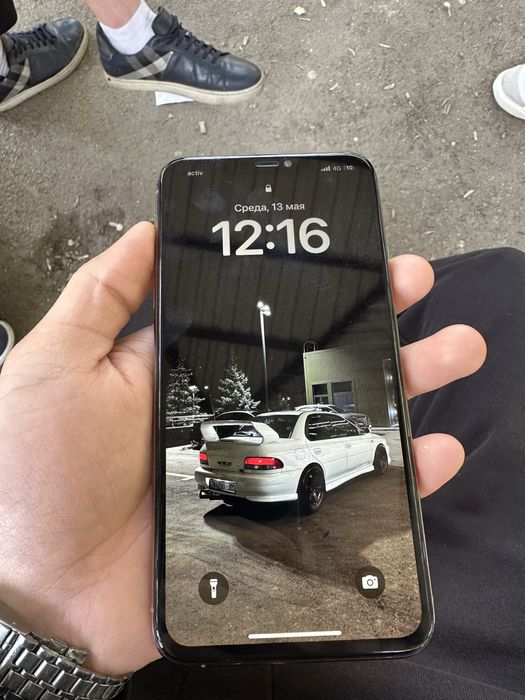 Продам 11 про макс.