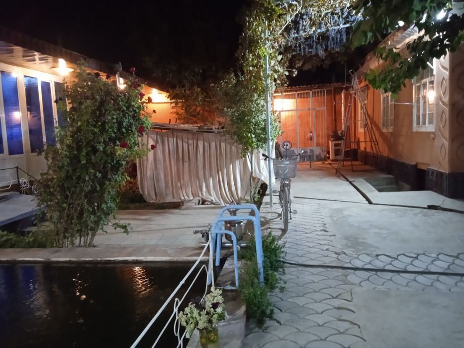 Шахар марказидан таййор ховли сотилади (Обмен бор)