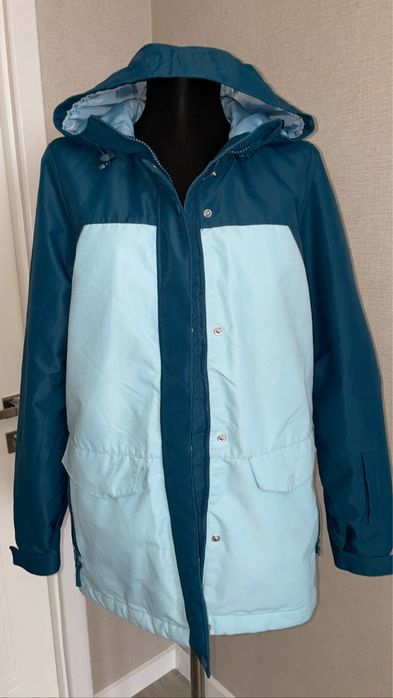 Горнолыжная куртка