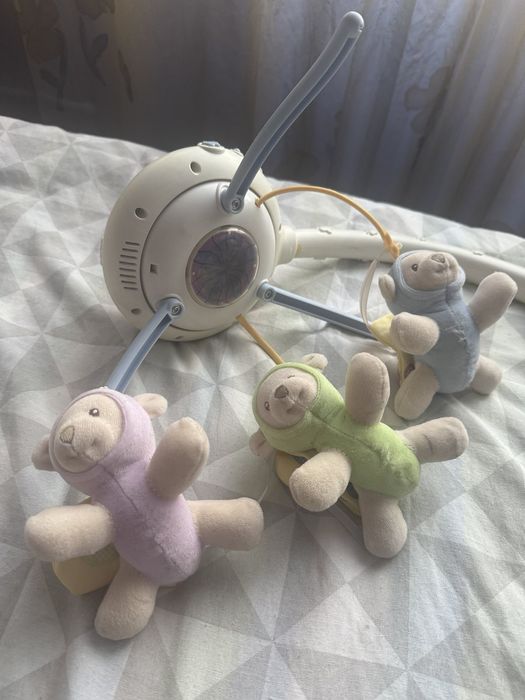 Детска играчка за легло