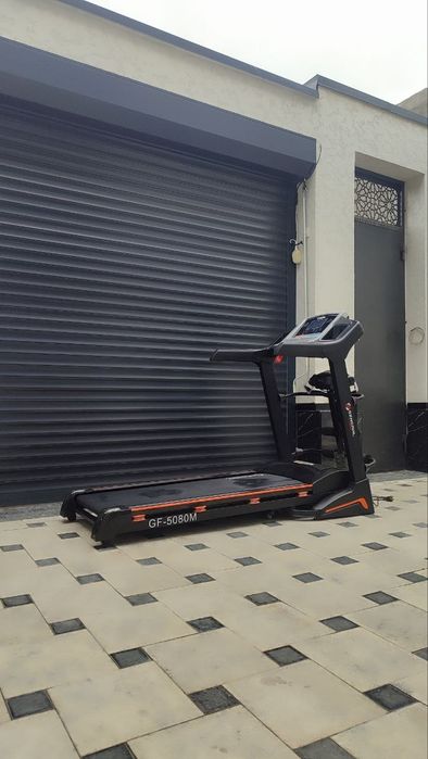 Продам двух моторную беговую дорожку фирмы General Fitness GF 5080M