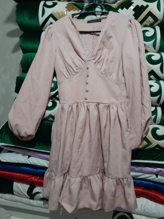 Әр түрлі киімдер.