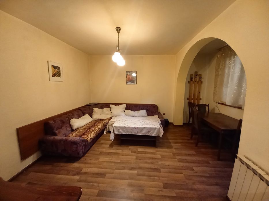 Продава се Тристаен апартамент в Разлог - 81 кв.м за 580 €/кв.м - Снимка #1