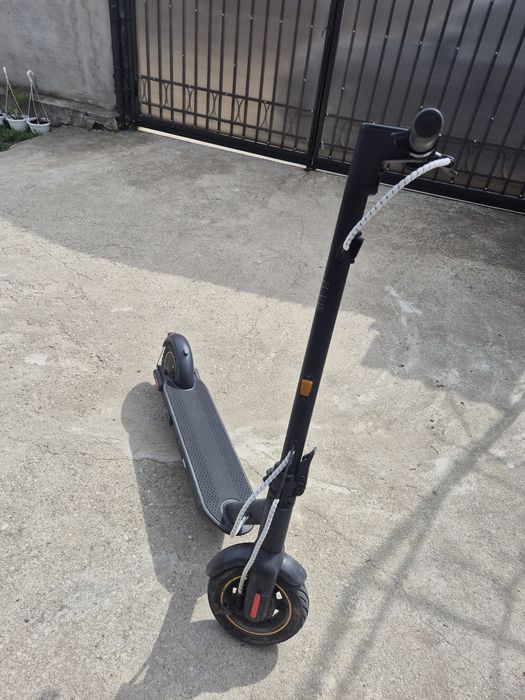 Trotineta electrica ninebot g30