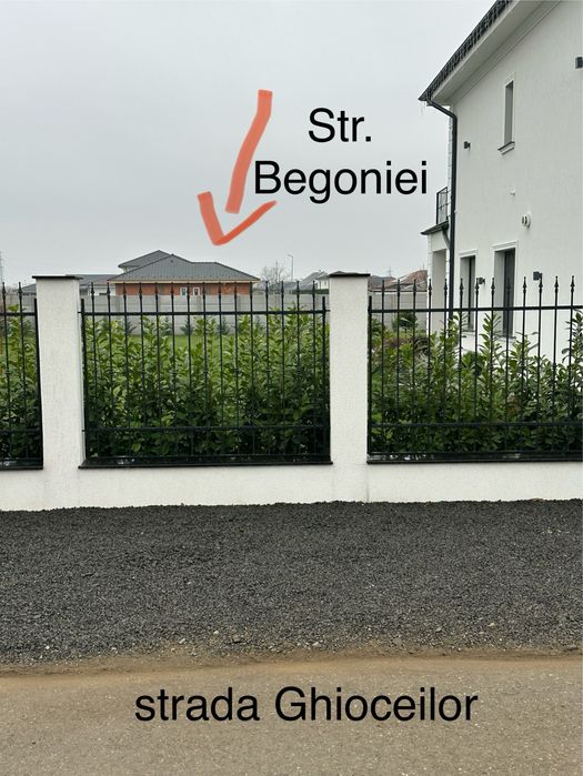 Vand casa la rosu  Paulesti