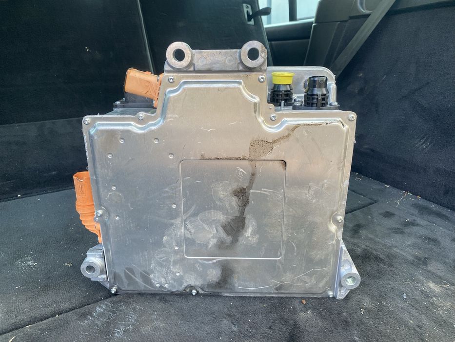 Инвертор/преобразувател на напрежение BMW iX3 2023