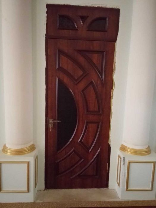 Yogoch eshiklar 5 ta bor