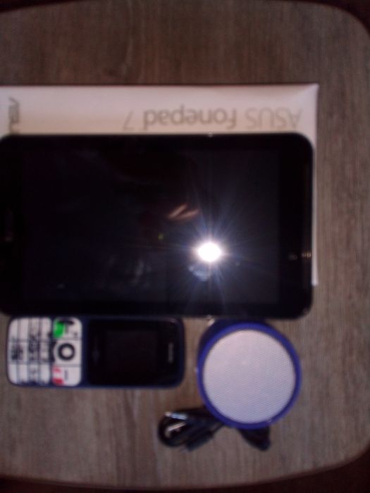 Продам планшет "Asus" .