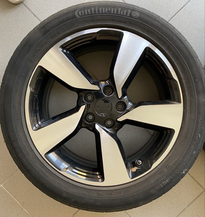 Jante aliaj cu anvelope 18 - set Dimensiune: 215/55R18  18x4J ET40 Nissan Qashqai 2 J11 [2013 - 2020] Crossover 1.6 dCi MT AWD (130 hp)