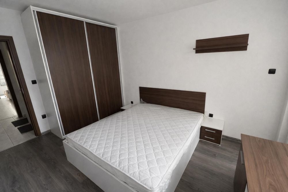 Дава се под наем Двустаен апартамент в София, Хладилника - 65 кв.м за 648.21 € - Снимка #5