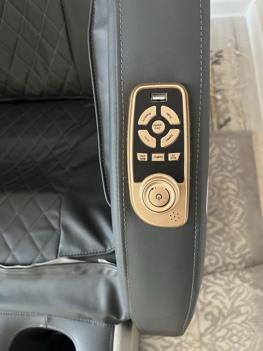 Массажное кресло