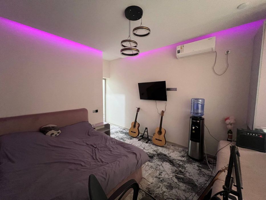 Euro kotedj sotiladi Zenit