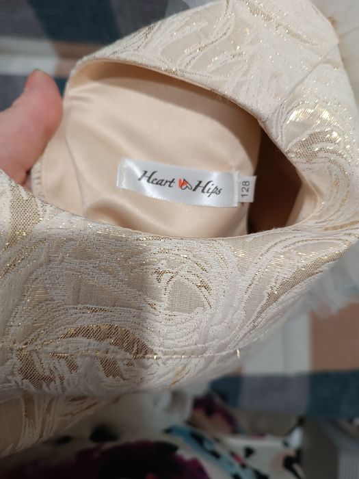 Продам платье нарядное детское