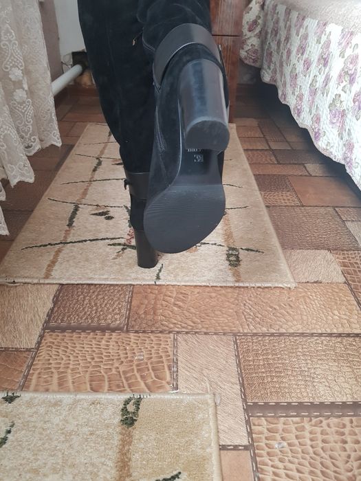 Женские зимние сапоги