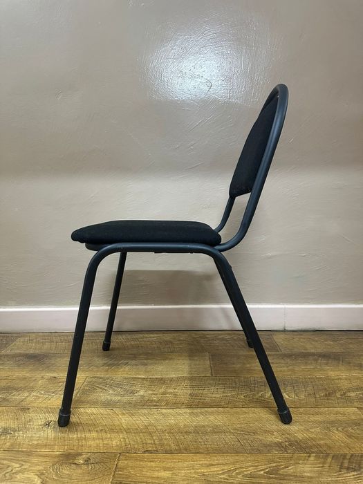 Продам стулья офисные