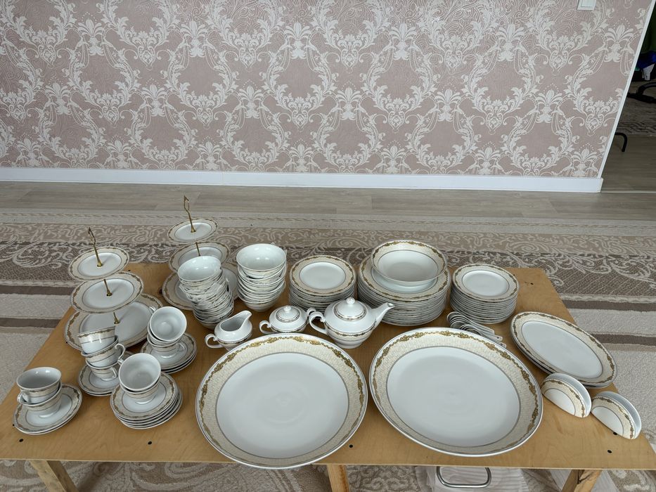 Продам набор сервиз 144предмет