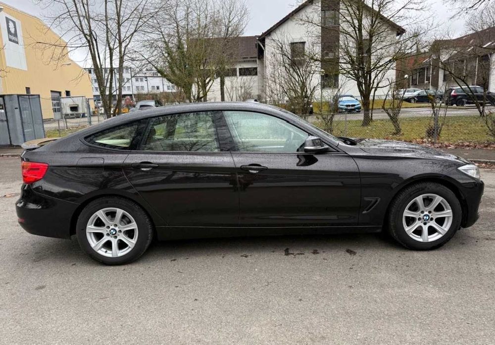 Dezmembrez BMW Seria 3 F34GT 320ix Xdrive benzina N20 184CP, piese BMW Seria 3 F30 F31 F34 benzina 320i 330i 320d 330d