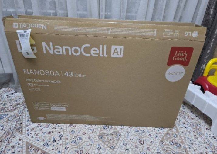 Телевизор смарт LG 108 см продам срочно