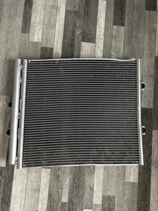 Продам радиатор кондиционера